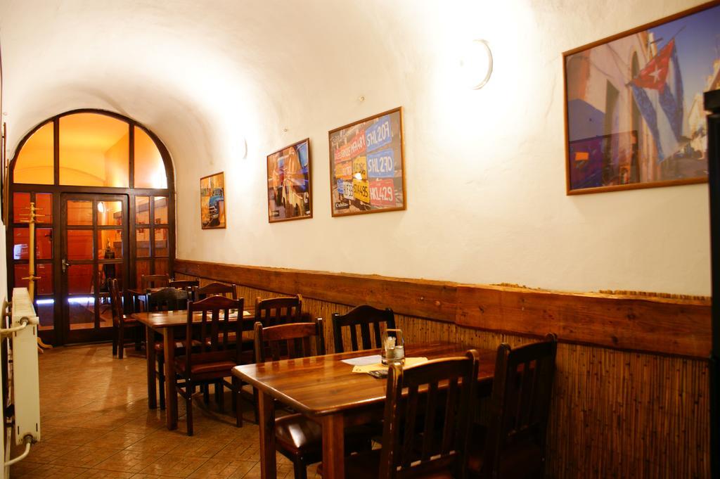 Grillbar Penzion & Restaurant Spišská Nová Ves Exterior foto